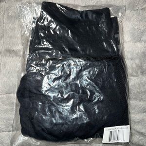 NWT / IN BAG ECHT Arise Summer Legging